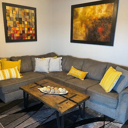 Brooklynn'S Bay, Elegant Lakefront Condo Retreat Hot Springs Bagian luar foto