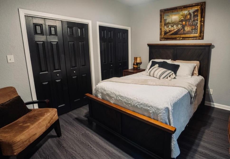 Brooklynn'S Bay, Elegant Lakefront Condo Retreat Hot Springs Bagian luar foto