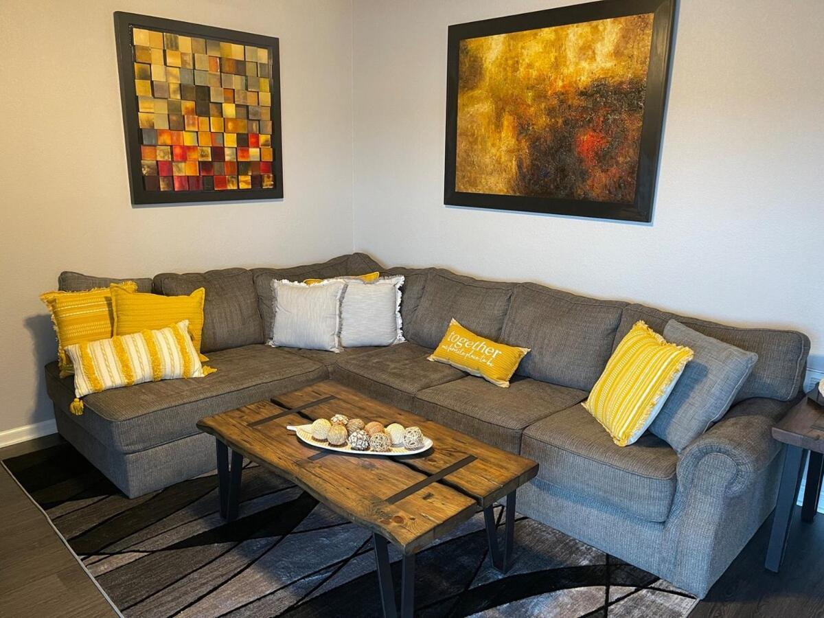 Brooklynn'S Bay, Elegant Lakefront Condo Retreat Hot Springs Bagian luar foto